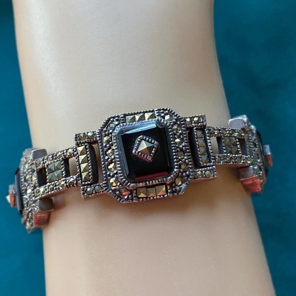 Vintage 925 Sterling Silver Marcasite Black Onyx Panel Deco Bracelet 8 3/8" - Picture 9 of 9